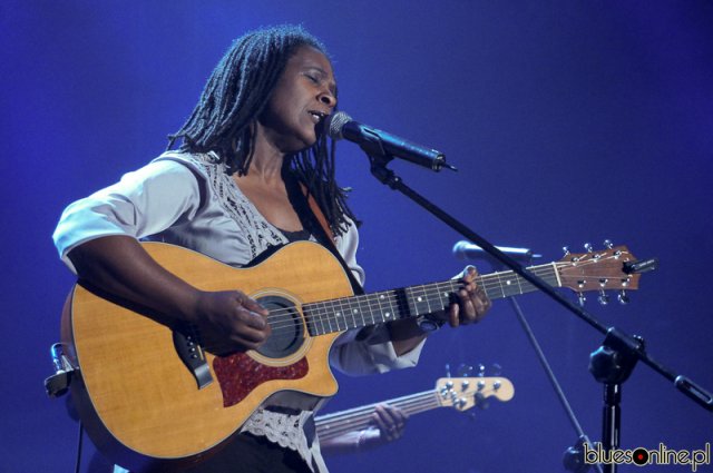 Ruthie Foster